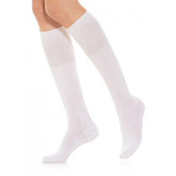 Diabetic knee socks with Crabyon fibre